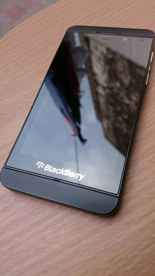 Blackberry Z10 16gb Rush! photo